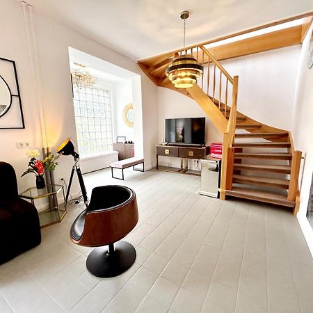 Duplex Apartment Ullstein- 4 Bedrooms, 2 Bathrooms, Living Room, 2 Parking Spaces, Boxspringbeds, Family & Business Apartment! เบอร์ลิน ภายนอก รูปภาพ