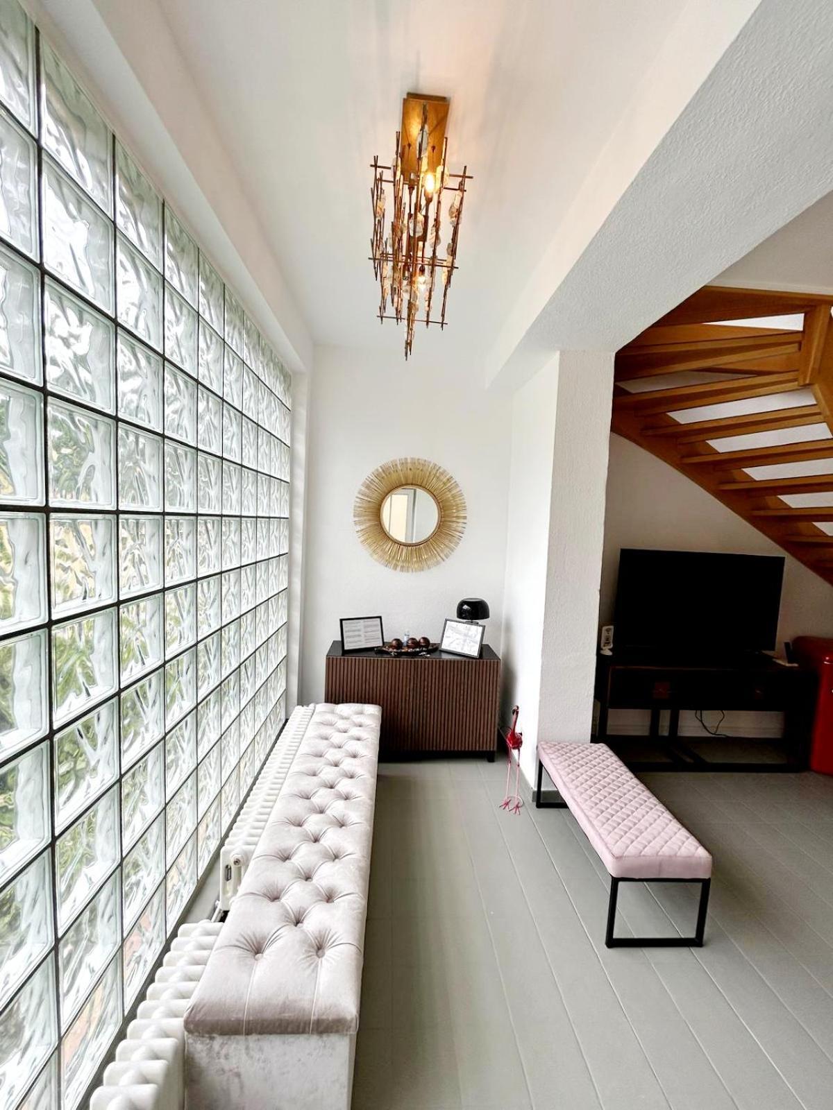 Duplex Apartment Ullstein- 4 Bedrooms, 2 Bathrooms, Living Room, 2 Parking Spaces, Boxspringbeds, Family & Business Apartment! เบอร์ลิน ภายนอก รูปภาพ